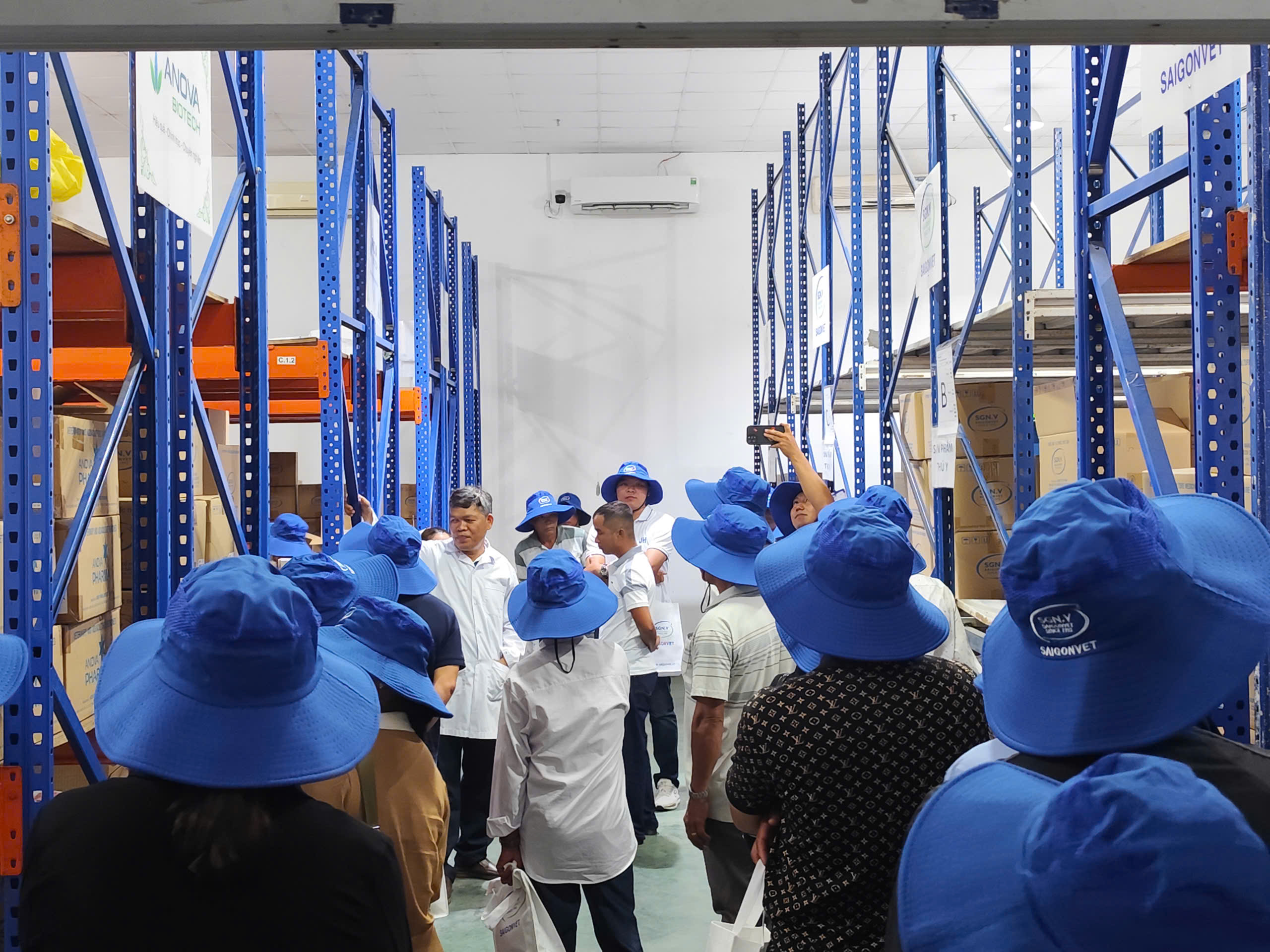 Customers visiting Saigonvet’s finished-goods warehouse
